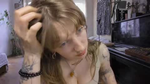 Snapshot of miranda2_0 chatting on 04.04.26 miranda2_0 online show from 04.04.26