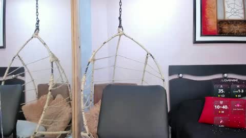Snapshot of miranda_doll_ chatting on 04.20.26 online show from 04.20.26