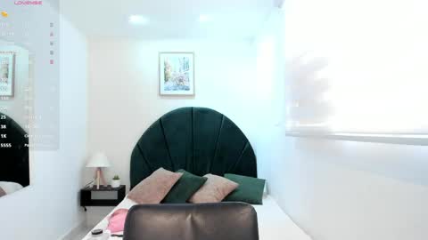 Snapshot of miranda_doll_ chatting on 05.23.26 online show from 05.23.26