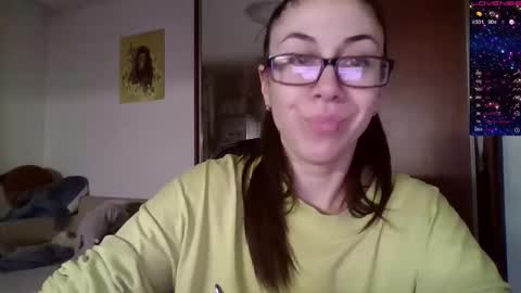 Snapshot of miranda_wish chatting on 12.03.24 MIRANDA online show from 12.03.24