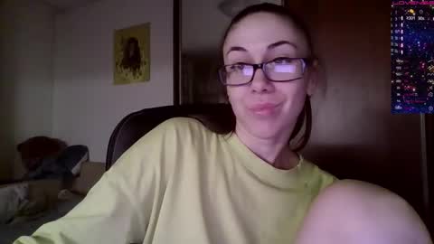 Snapshot of miranda_wish chatting on 12.04.24 MIRANDA online show from 12.04.24