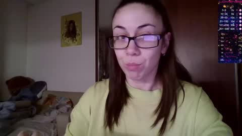 Snapshot of miranda_wish chatting on 12.08.24 MIRANDA online show from 12.08.24