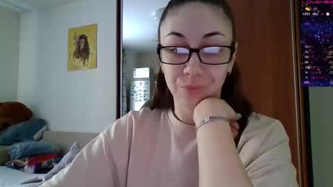 Snapshot of miranda_wish chatting on 02.14.25 MIRANDA online show from 02.14.25