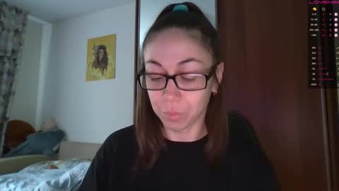 Snapshot of miranda_wish chatting on 09.24.25 MIRANDA online show from 09.24.25