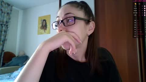 Snapshot of miranda_wish chatting on 09.27.25 MIRANDA online show from 09.27.25