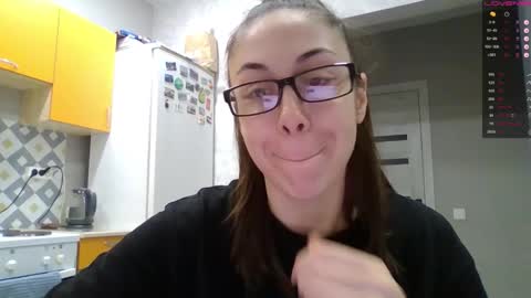 Snapshot of miranda_wish chatting on 10.18.25 MIRANDA online show from 10.18.25