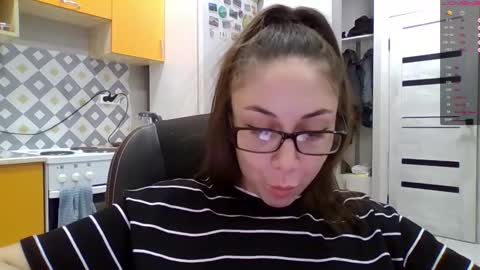 Snapshot of miranda_wish chatting on 11.05.25 MIRANDA online show from 11.05.25