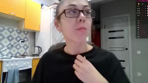 Snapshot of miranda_wish chatting on 11.10.25 MIRANDA online show from 11.10.25