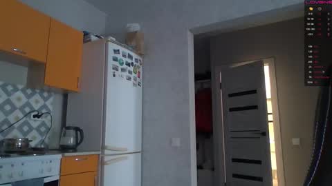 Snapshot of miranda_wish chatting on 11.18.25 MIRANDA online show from 11.18.25