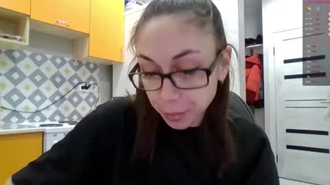 Snapshot of miranda_wish chatting on 11.21.25 MIRANDA online show from 11.21.25