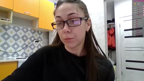 Snapshot of miranda_wish chatting on 11.22.25 MIRANDA online show from 11.22.25