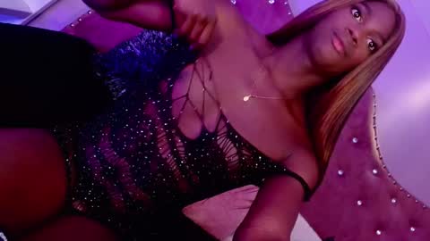 Snapshot of mirandaacollins chatting on 10.02.25 mirandaacollins online show from 10.02.25