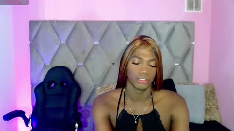 Snapshot of mirandaacollins chatting on 11.07.25 mirandaacollins online show from 11.07.25