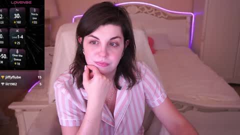 Snapshot of mirandawarm chatting on 01.18.25 Miranda online show from 01.18.25