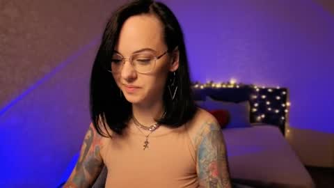 MiraSkyy online show from 06.03.26