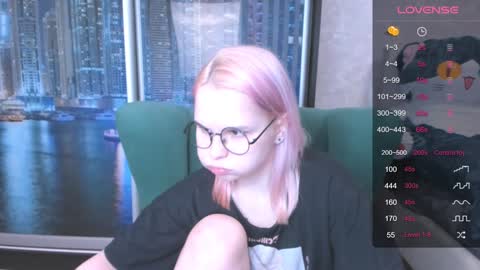 Kira online show from 01.05.25