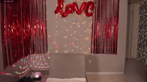 Snapshot of mirayoun chatting on 02.19.25 Mira online show from 02.19.25