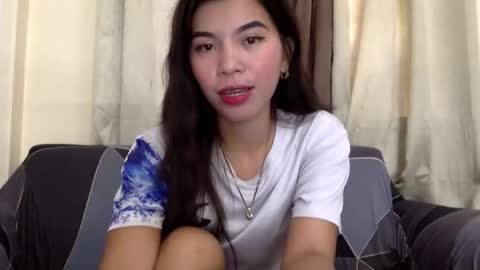 Snapshot of mireill_sex chatting on 06.22.26 mireill_sex online show from 06.22.26