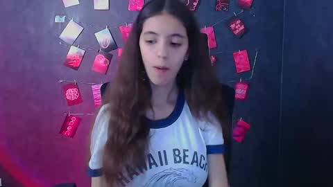 Snapshot of miri_miss chatting on 11.27.25 Miri online show from 11.27.25