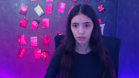 Snapshot of miri_miss chatting on 04.05.26 Miri online show from 04.05.26