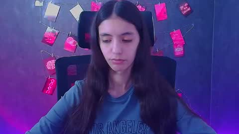 Snapshot of miri_miss chatting on 04.23.26 Miri online show from 04.23.26