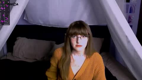 Snapshot of miriam_crazy chatting on 09.11.25 miriam_crazy online show from 09.11.25