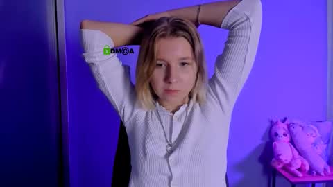 Snapshot of miriam_crazy chatting on 10.15.25 miriam_crazy online show from 10.15.25