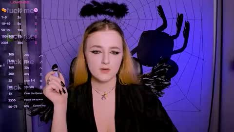 Snapshot of miriam_crazy chatting on 10.20.25 miriam_crazy online show from 10.20.25