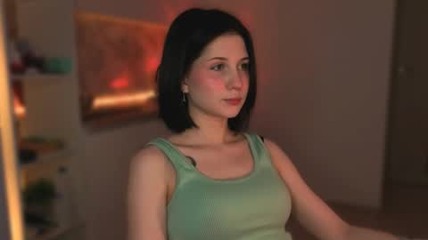 Snapshot of mirrameow chatting on 04.27.26 Mira online show from 04.27.26