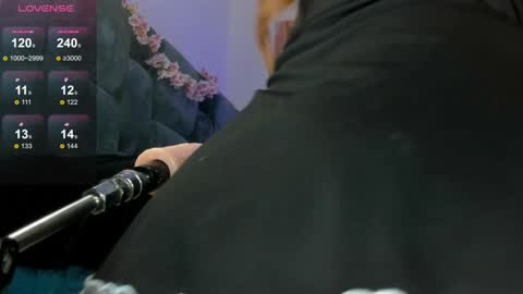 Snapshot of misatosan_ chatting on 12.28.24 Annie dont forget to thumbs up me online show from 12.28.24