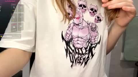 Molly online show from 09.11.25