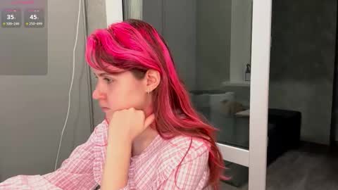 Molly online show from 09.26.25