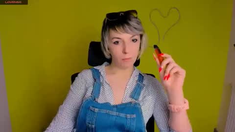 Mishelle online show from 04.27.26