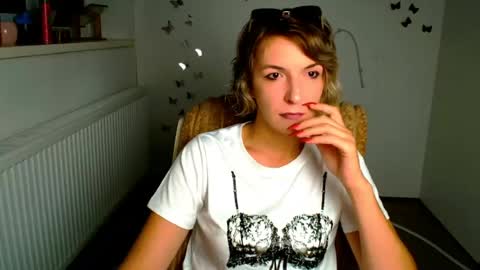 Snapshot of mishelle_blondie chatting on 07.12.26 Mishelle online show from 07.12.26