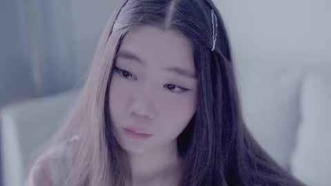 Snapshot of miso_misa chatting on 10.21.25 Misa online show from 10.21.25