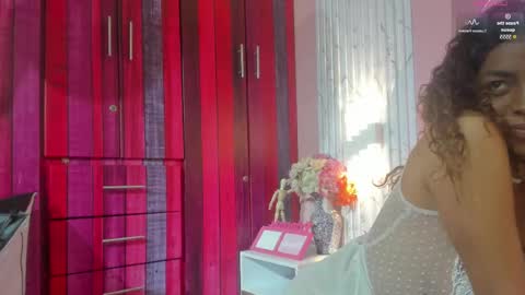 miss__smith_ online show from 10.06.25