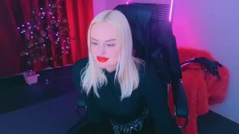 miss_alice_silver online show from 05.03.26