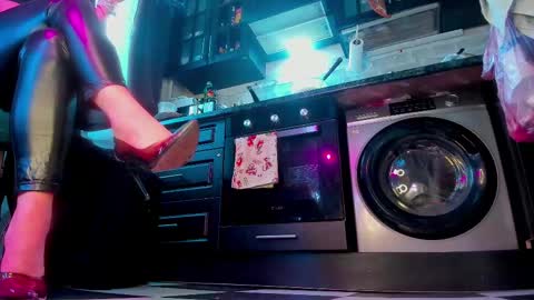 missAsmodeus online show from 03.04.25