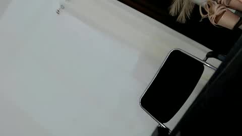 Snapshot of miss_azumix chatting on 09.09.25 AZUMI online show from 09.09.25