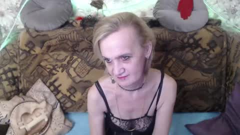 Snapshot of miss_bekker chatting on 01.02.25 ask me online show from 01.02.25