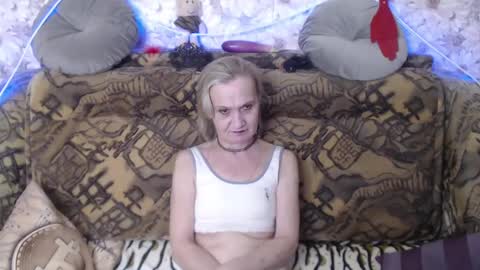 Snapshot of miss_bekker chatting on 01.20.25 ask me online show from 01.20.25