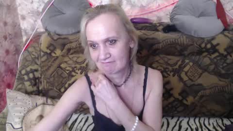 Snapshot of miss_bekker chatting on 01.31.25 ask me online show from 01.31.25