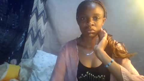 Snapshot of miss_belllo chatting on 02.04.25 miss_belllo online show from 02.04.25