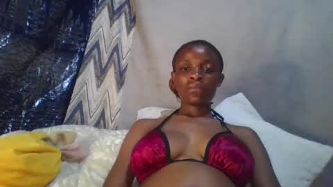 Snapshot of miss_belllo chatting on 02.26.25 miss_belllo online show from 02.26.25