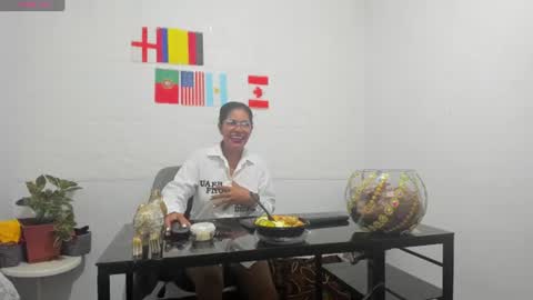 Snapshot of miss_clarepocahose chatting on 06.14.26 Clare PocaHose online show from 06.14.26