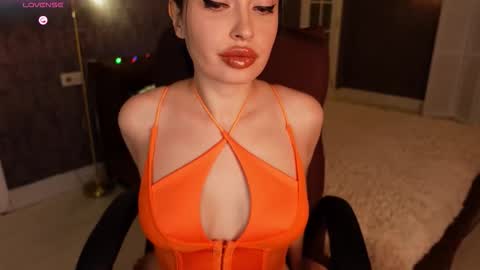 Snapshot of miss_elias chatting on 10.08.25 Elia online show from 10.08.25