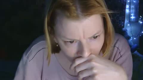 Snapshot of miss_elistia_ chatting on 02.16.26 Elis online show from 02.16.26