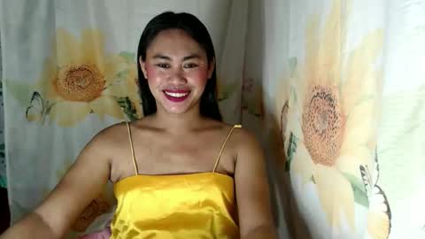 Snapshot of miss_eva2025 chatting on 05.20.26 Eva online show from 05.20.26