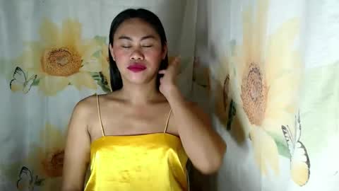 Snapshot of miss_eva2025 chatting on 05.25.26 Eva online show from 05.25.26