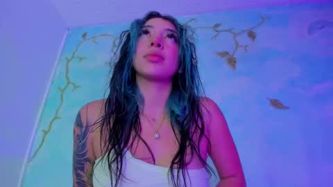 Snapshot of miss_evans_ chatting on 11.22.25 miss_evans_ online show from 11.22.25